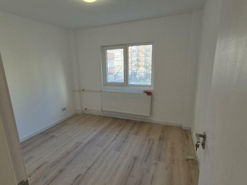 Mosilor, stradal, Eminescu, Titu Maiorescu, 6 minute metrou Obor